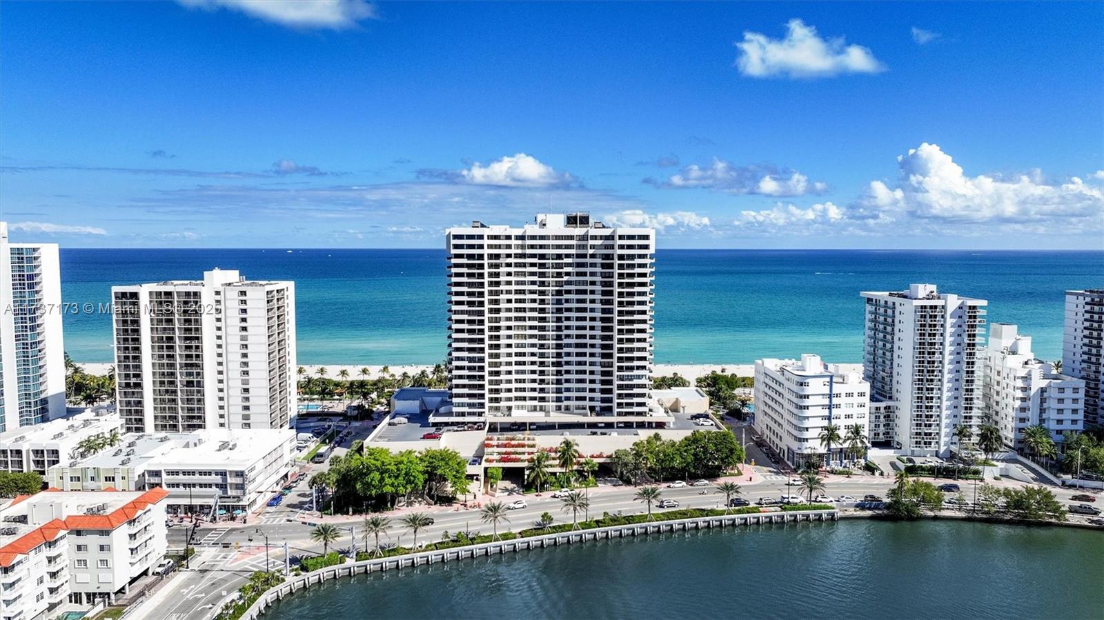 CLUB ATLANTIS CONDO - Residential