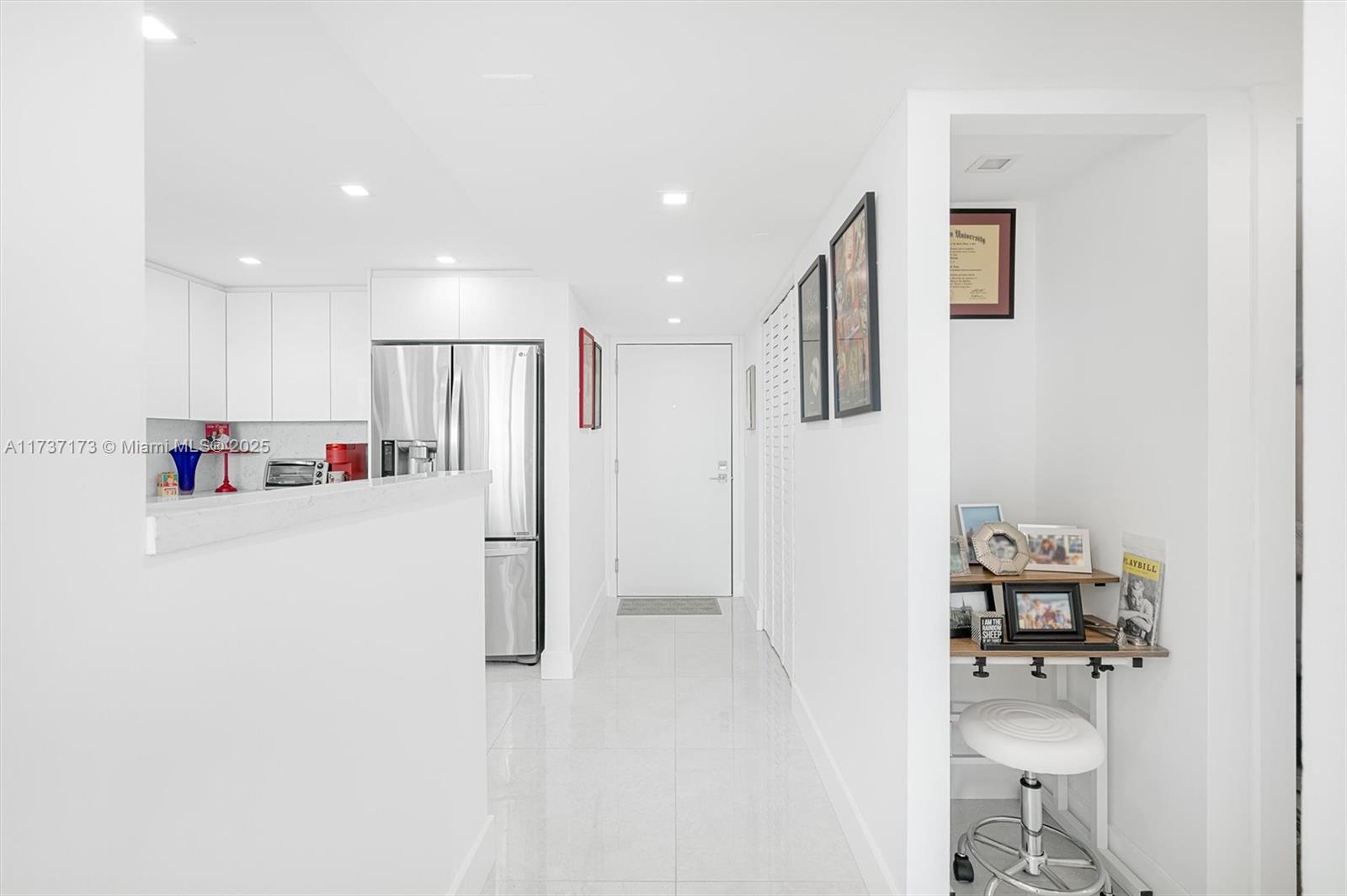 CLUB ATLANTIS CONDO - Residential