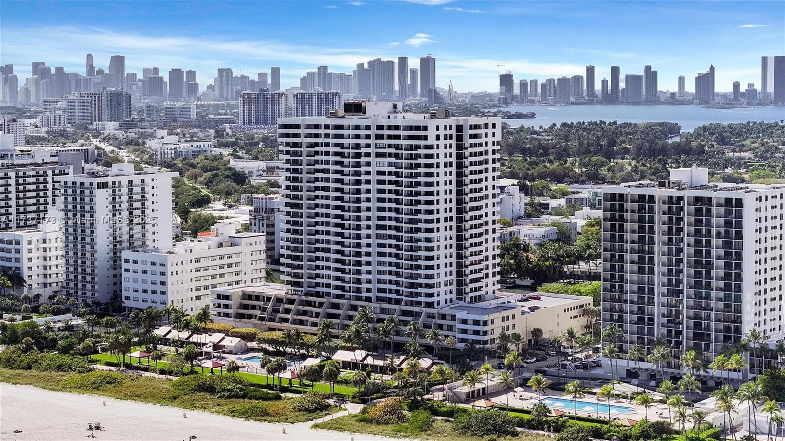 CLUB ATLANTIS CONDO - Residential