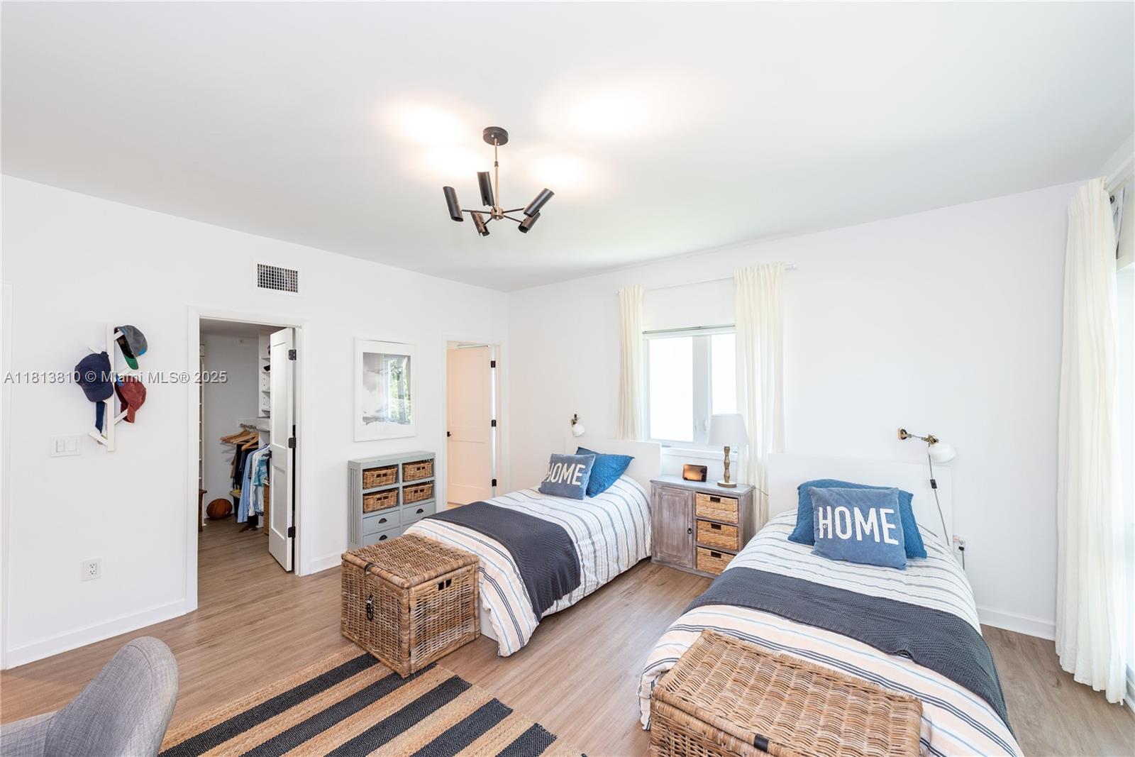 TROPICAL ISLE HOMES SUB 4 - Residential Lease