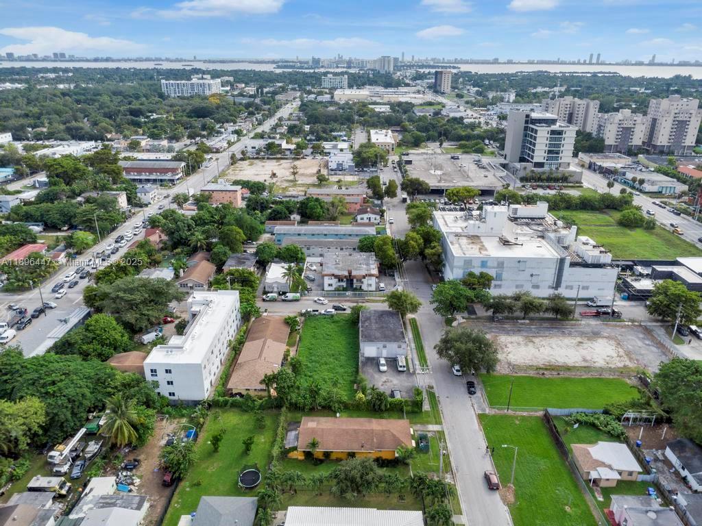 LITTLE RIVER GDNS PB 6-153 - Residential Income