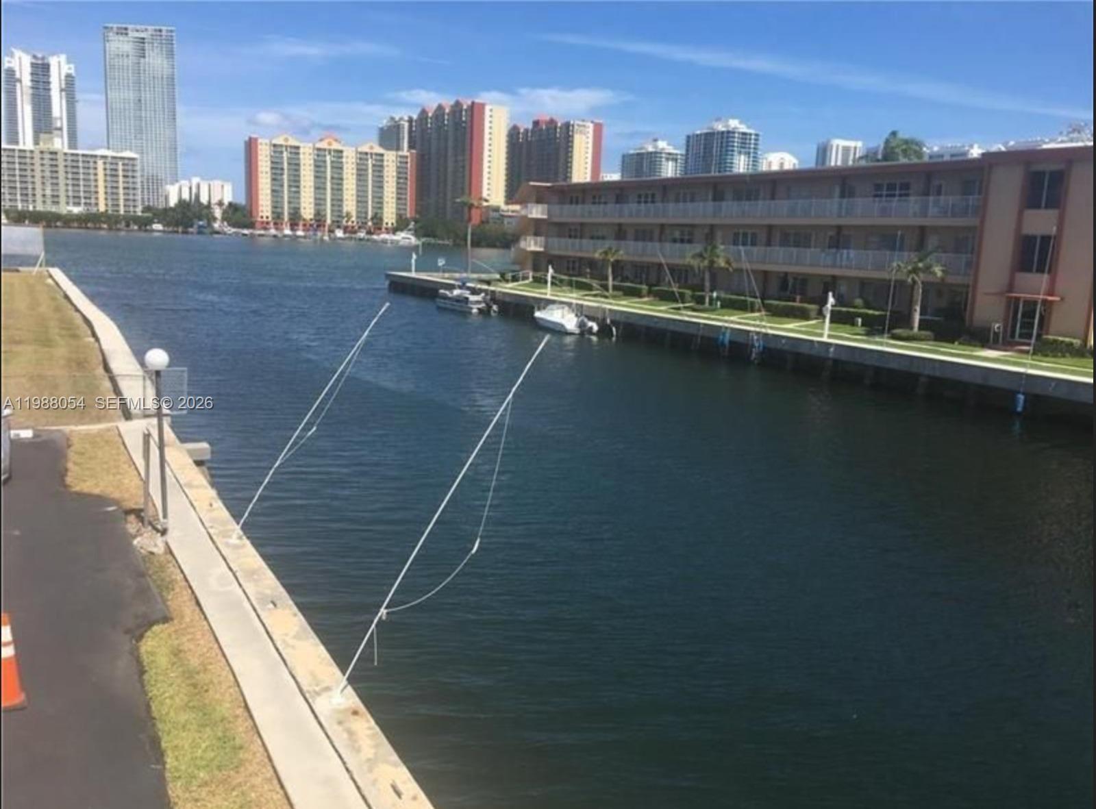 LA MAR BREEZE WATER VIEWS - Residential