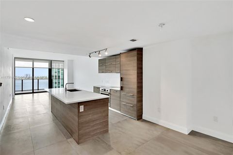 650 NE 32nd St 1903 Miami FL 33137