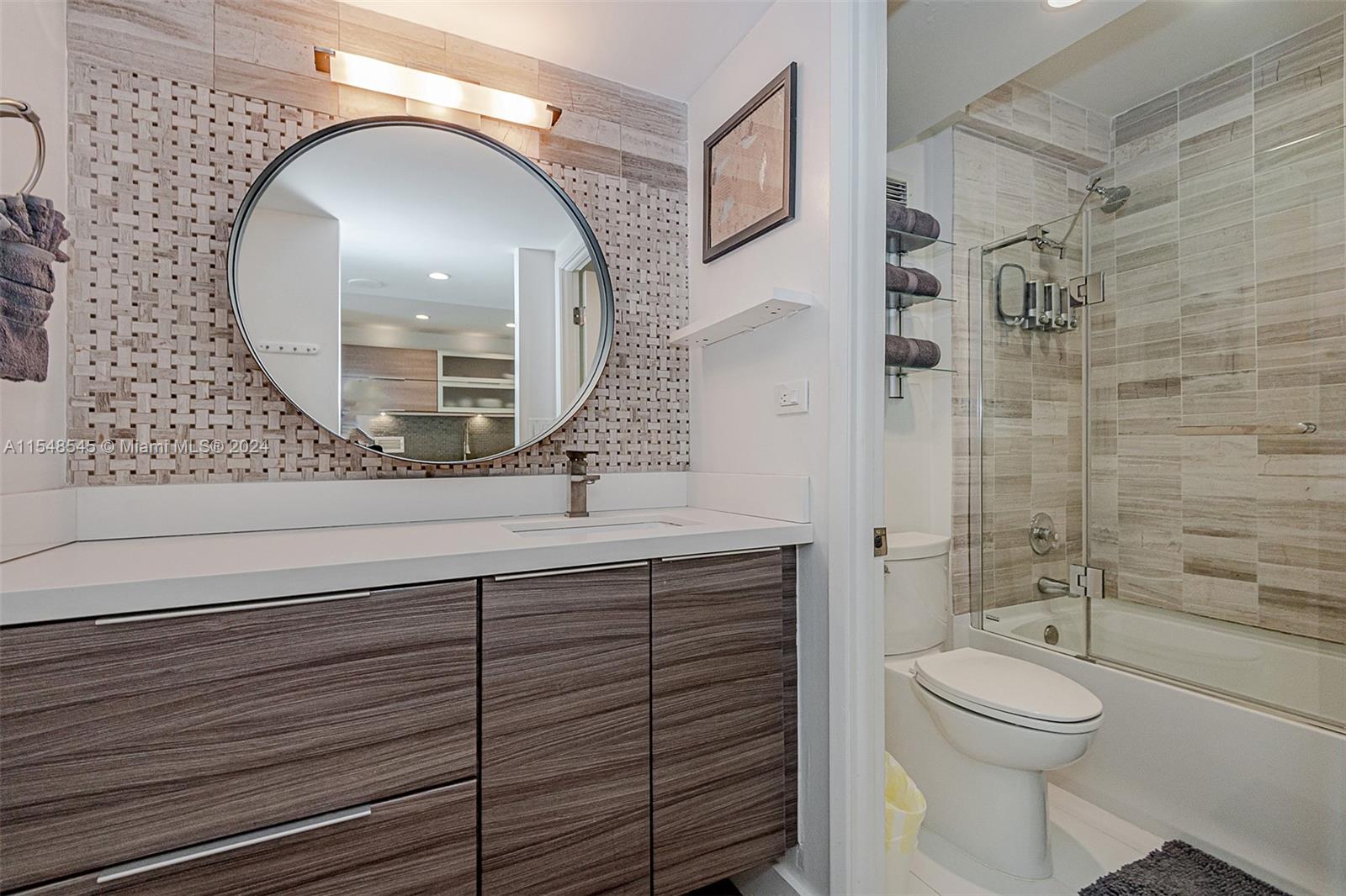 RONEY PALACE CONDO - Residential Lease