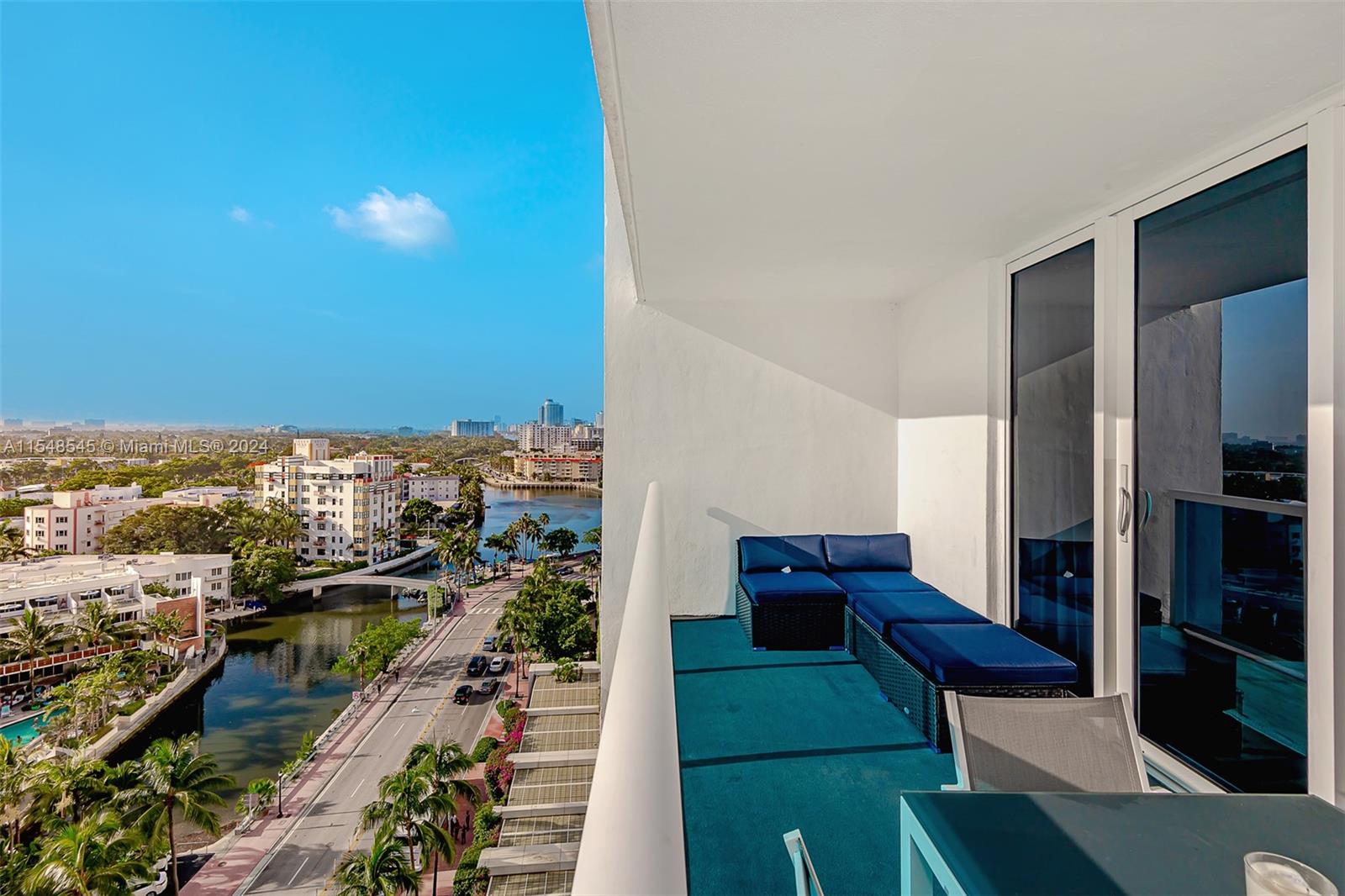 2301 Collins Ave 1230
