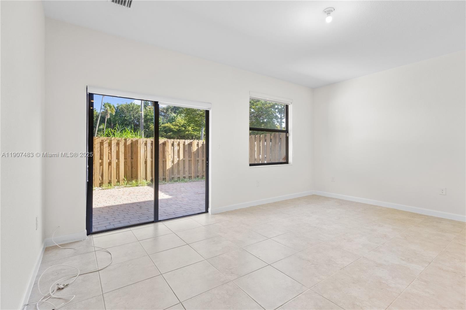 GARDEN ESTATES AT THE HAM - Residential