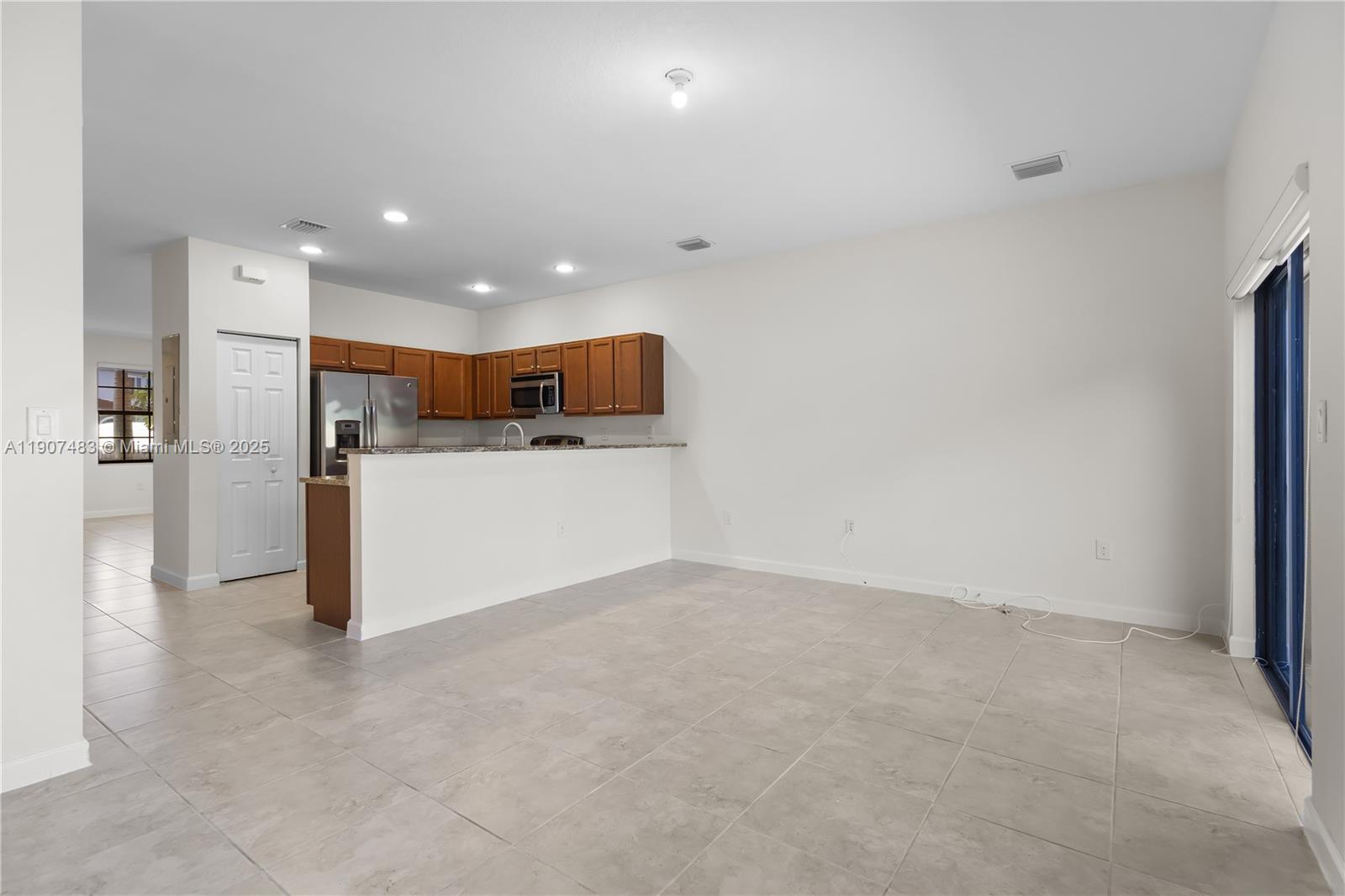 GARDEN ESTATES AT THE HAM - Residential