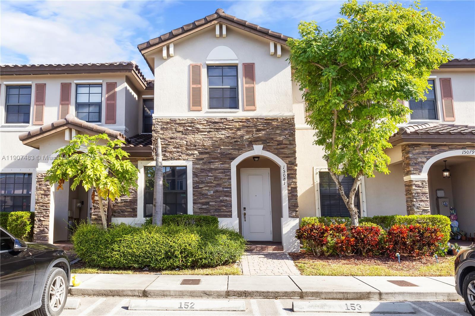 GARDEN ESTATES AT THE HAM - Residential