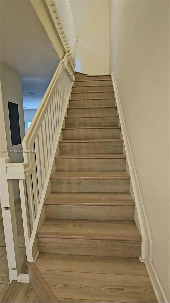 GARDEN ESTATES AT THE HAM - Residential