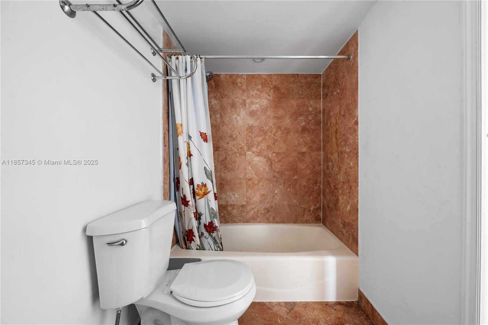 VENETIA CONDO - Residential