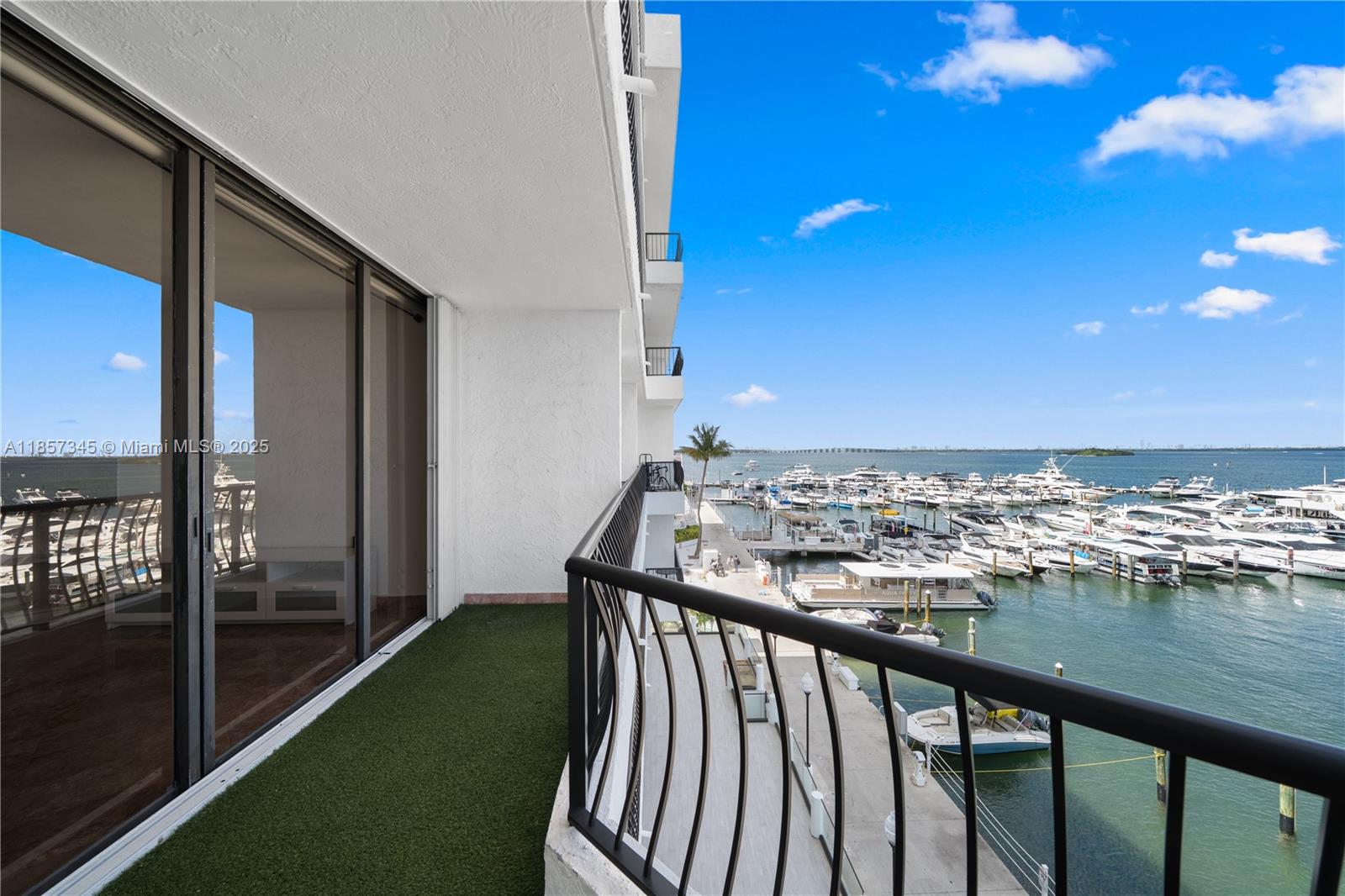 VENETIA CONDO - Residential