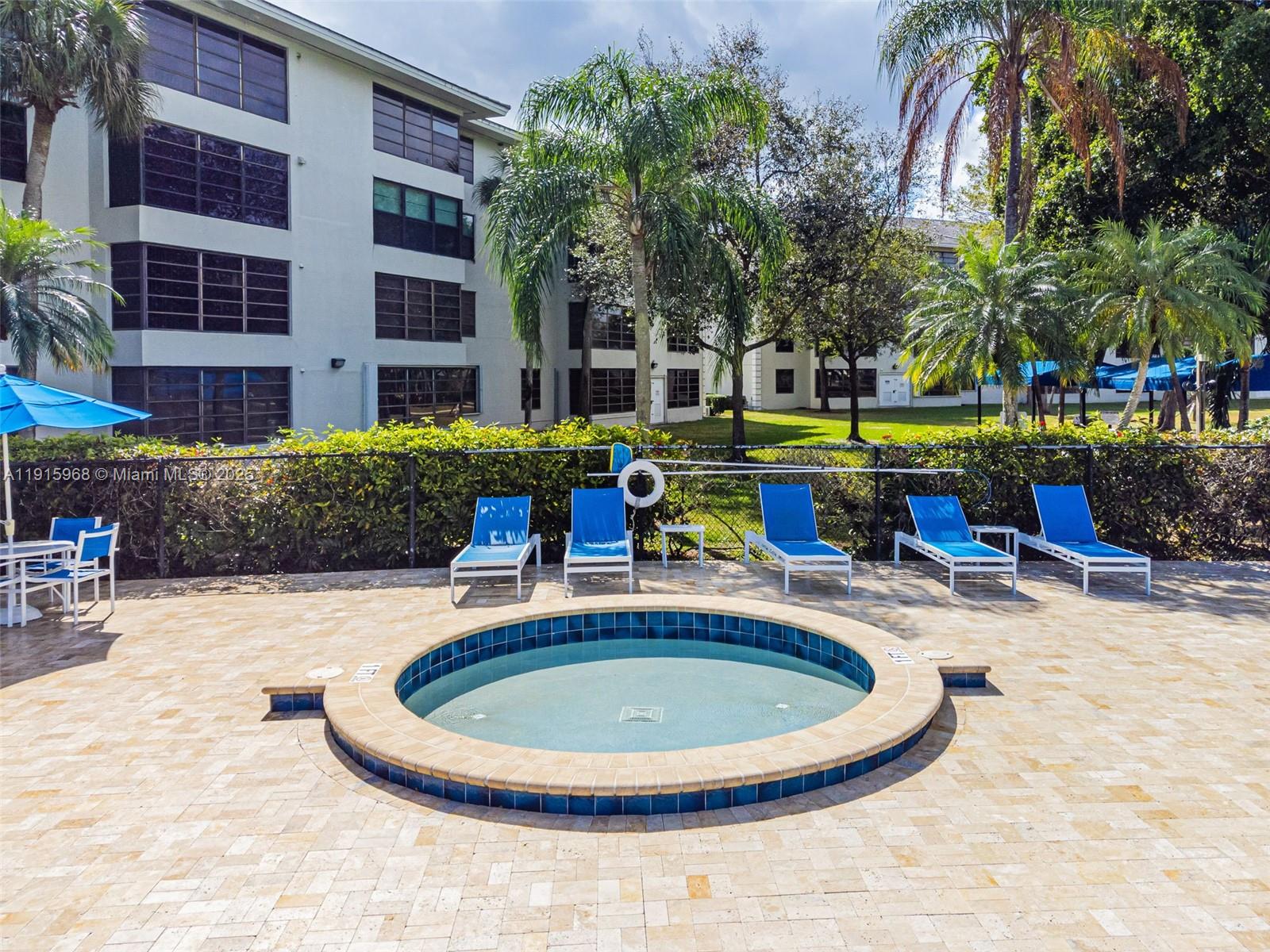 CONDO 19 OF WHITEHALL CON - Residential