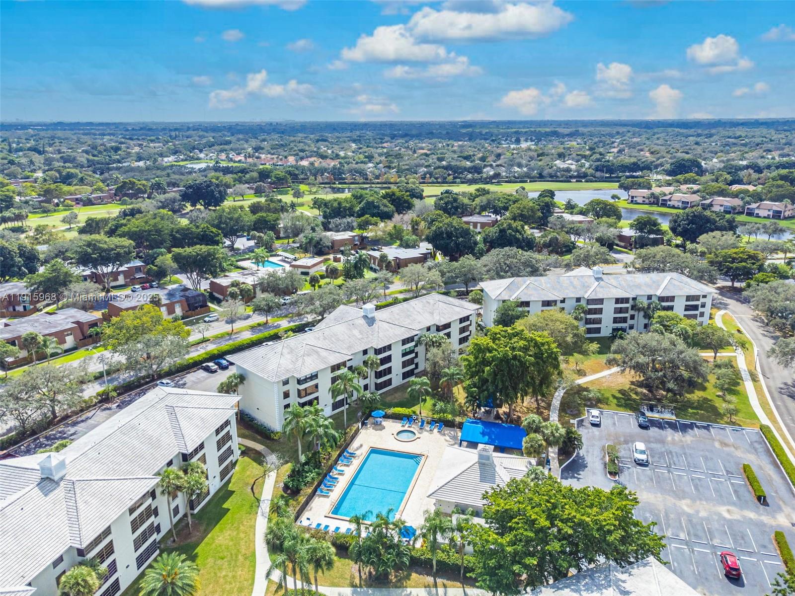 CONDO 19 OF WHITEHALL CON - Residential