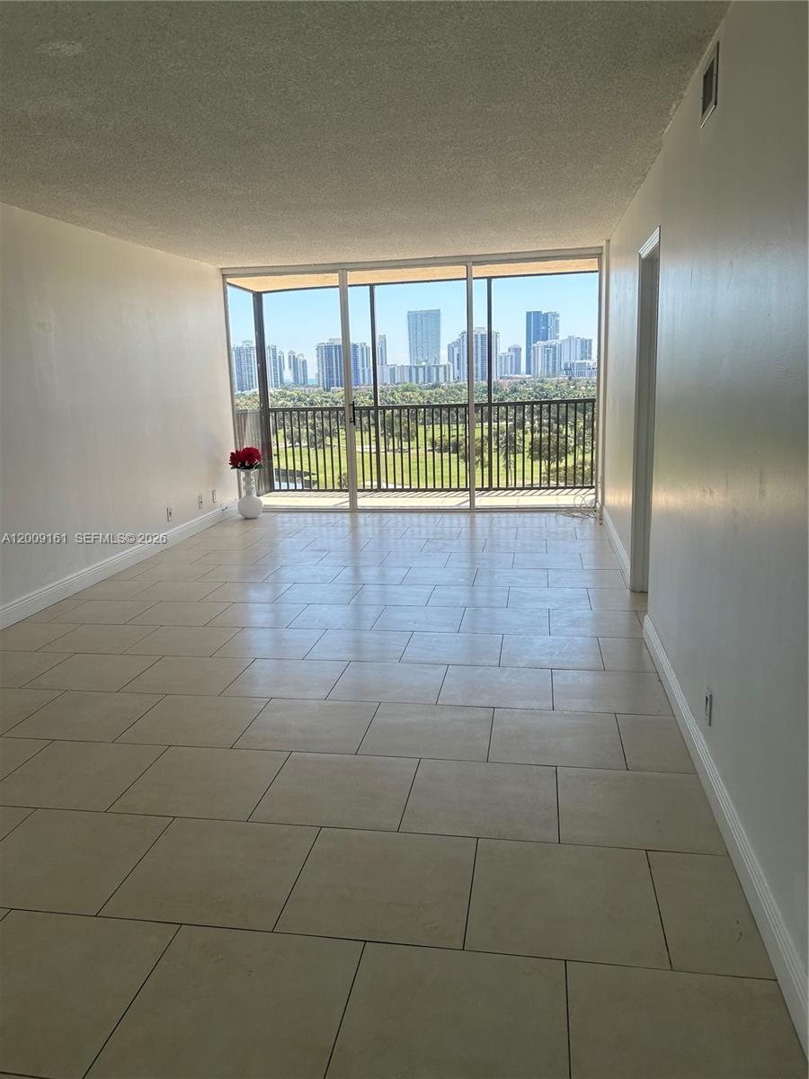 CORONADO CONDO- TOWER II - Residential
