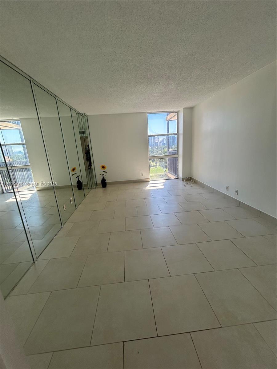 CORONADO CONDO- TOWER II - Residential