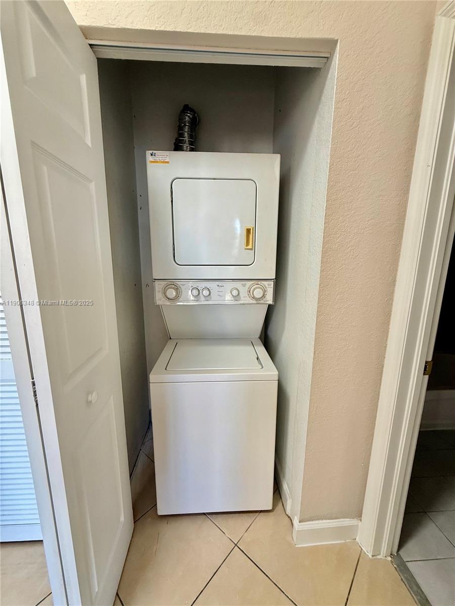 Caribbean Isles Villas Co - Residential Lease