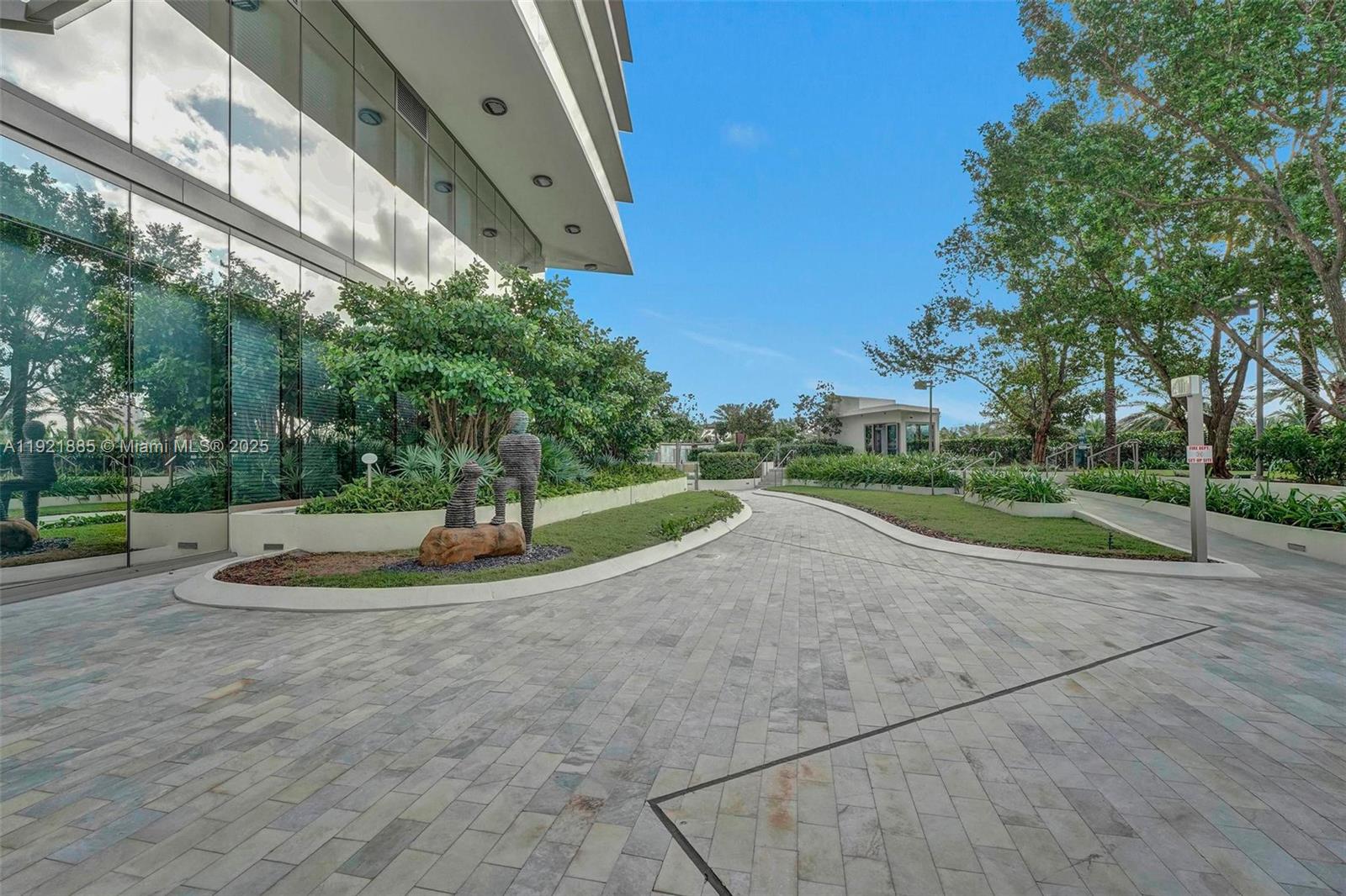 18975 COLLINS CONDO - Residential