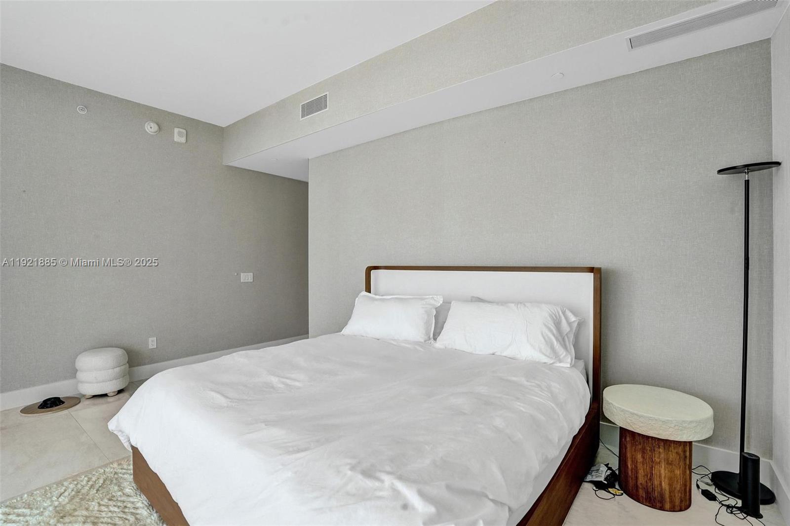 18975 COLLINS CONDO - Residential