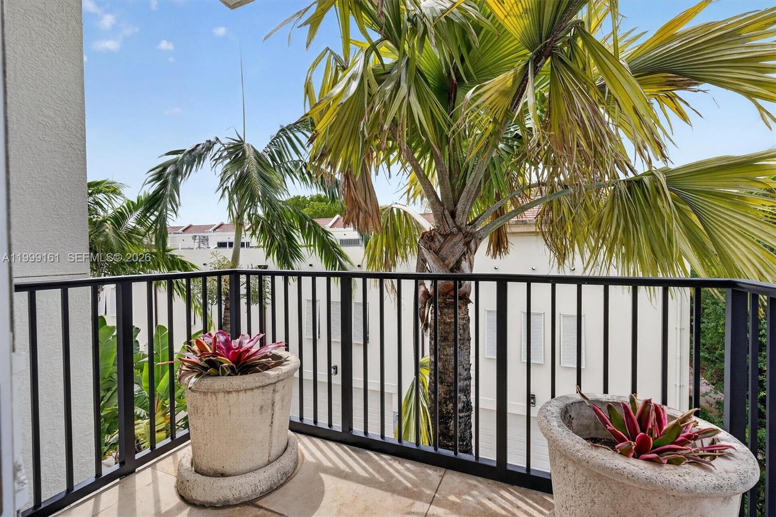 VALENCIA GRANDE CONDO - Residential