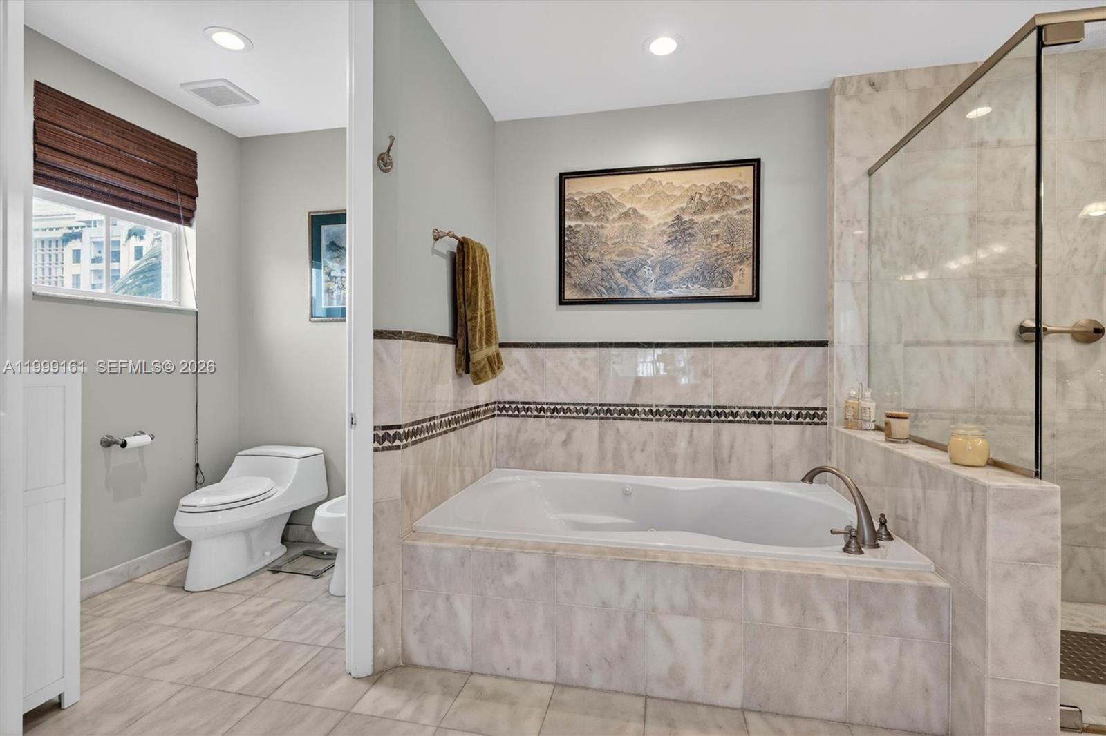 VALENCIA GRANDE CONDO - Residential