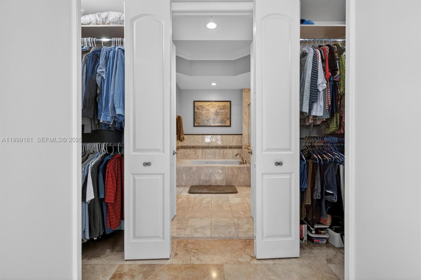 VALENCIA GRANDE CONDO - Residential