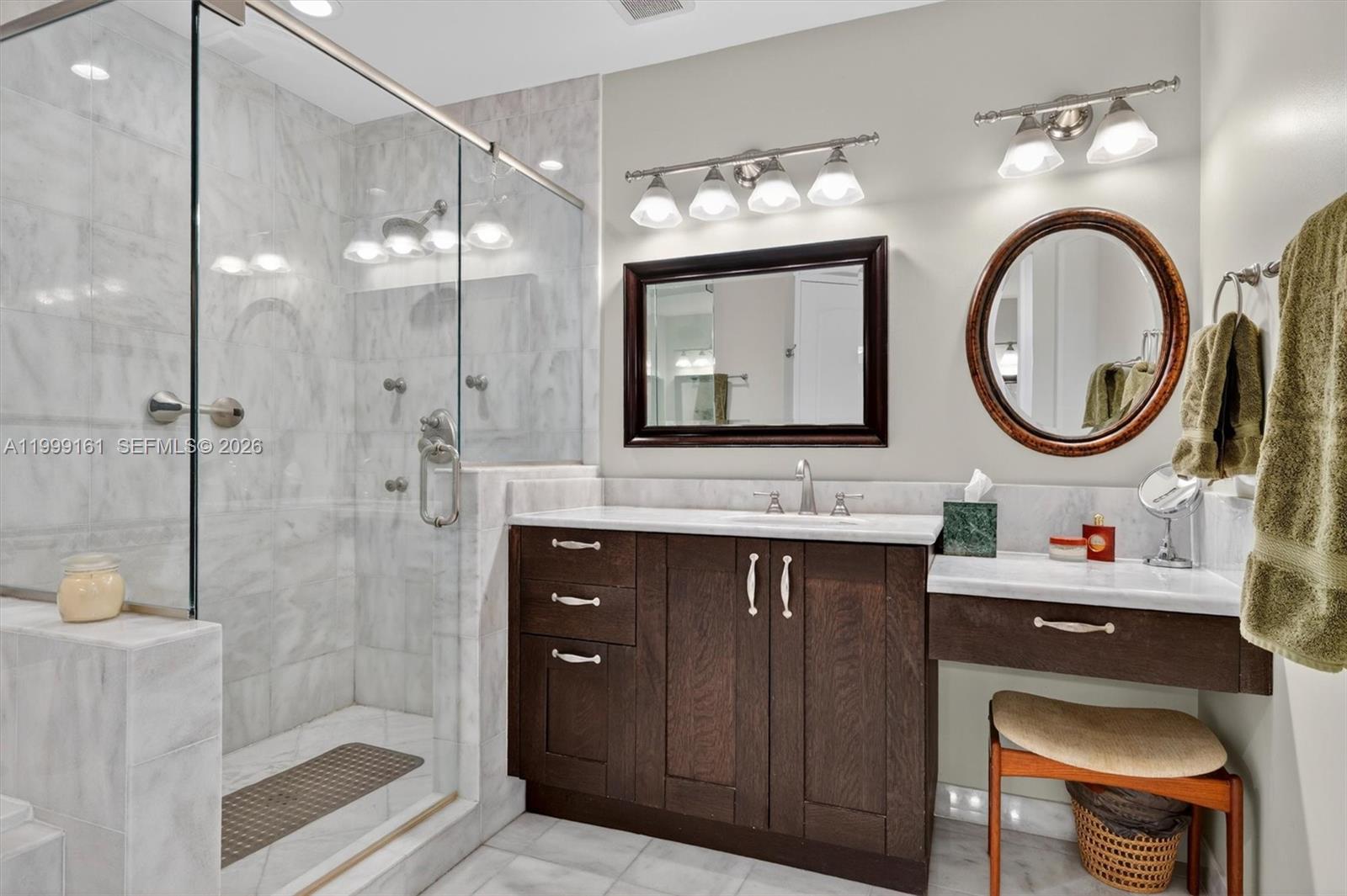 VALENCIA GRANDE CONDO - Residential