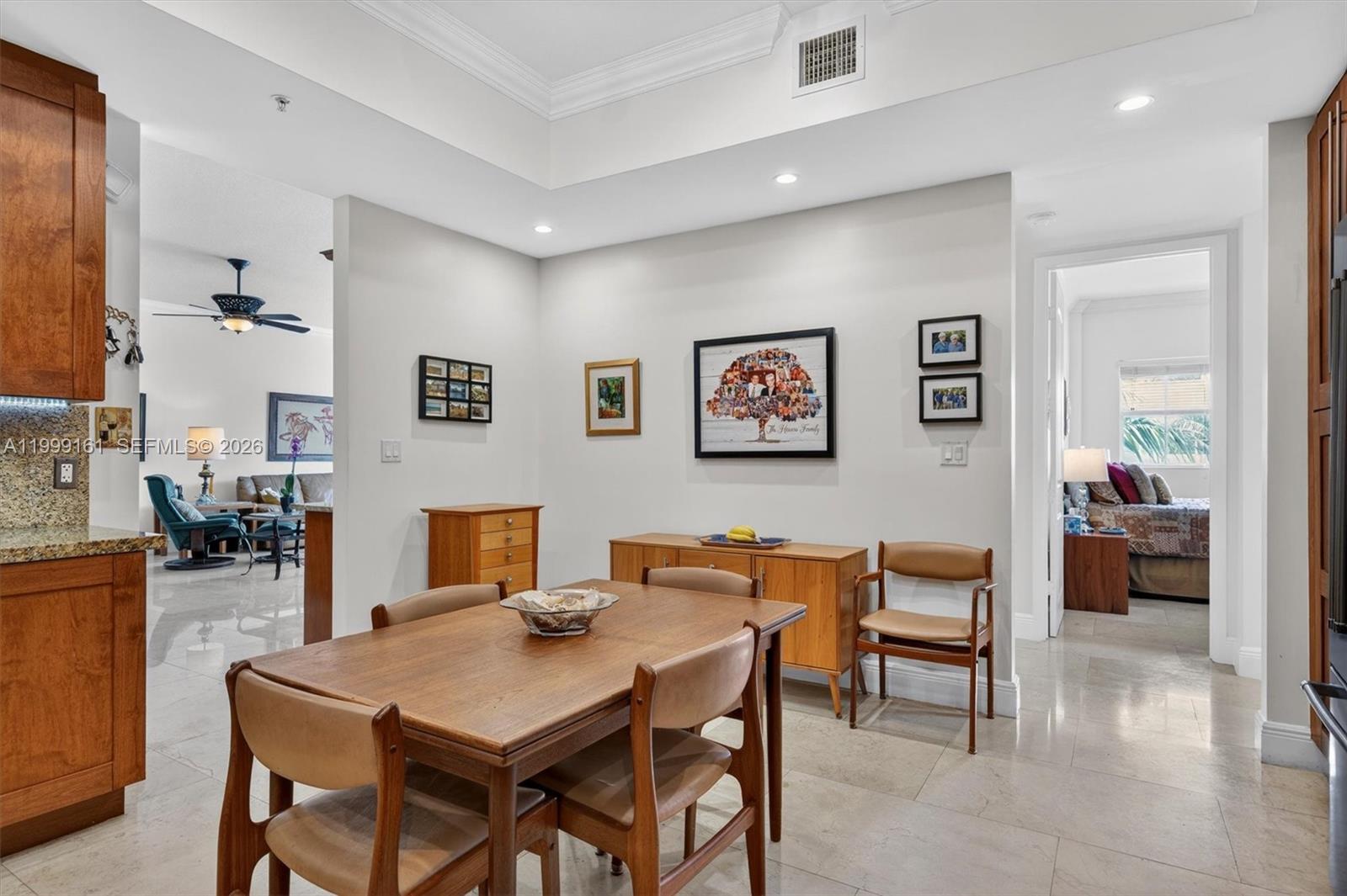 VALENCIA GRANDE CONDO - Residential