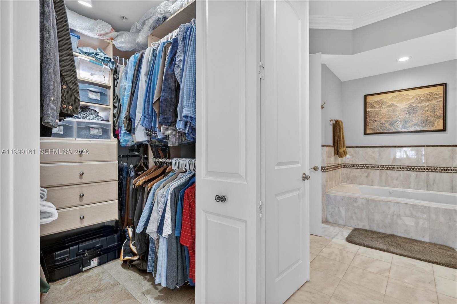 VALENCIA GRANDE CONDO - Residential