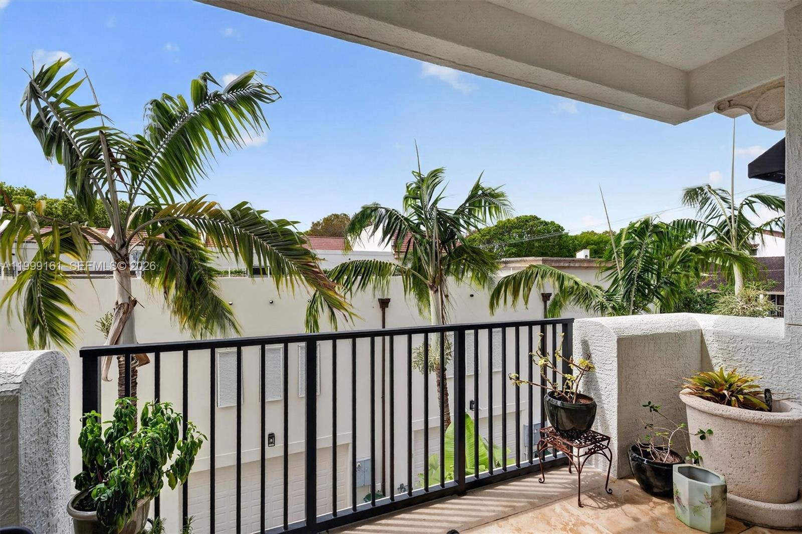 VALENCIA GRANDE CONDO - Residential