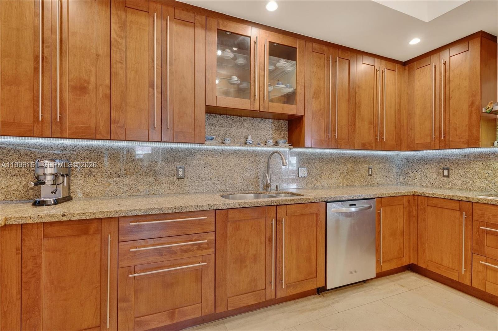 VALENCIA GRANDE CONDO - Residential