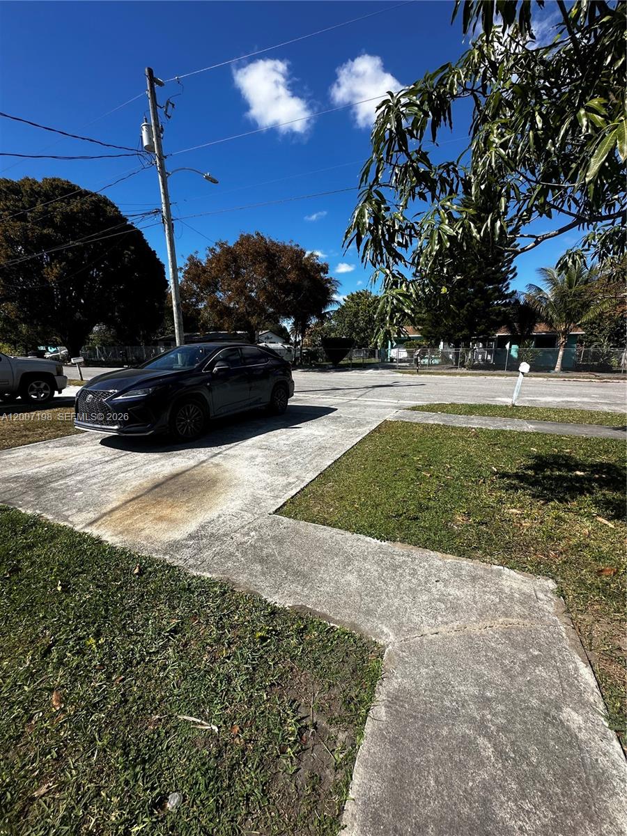 10452 SW 177th St 10452