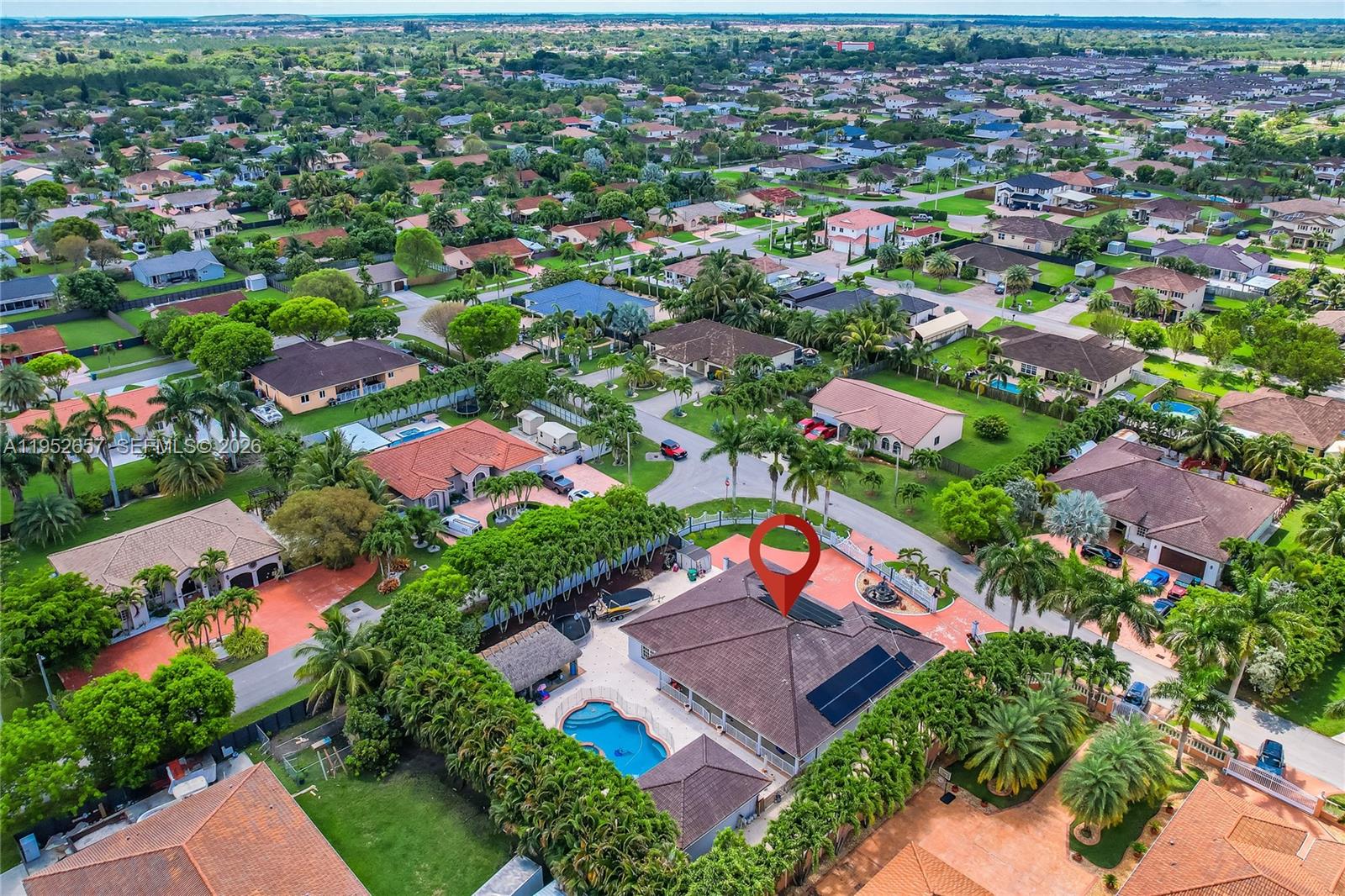 ESTATE MANSIONS - Residential