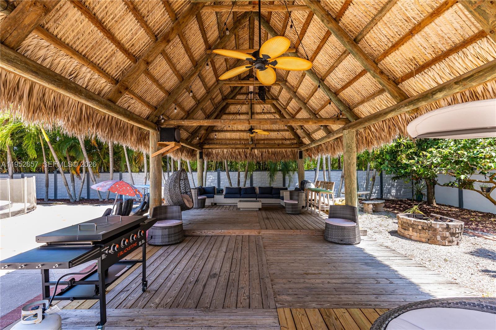 ESTATE MANSIONS - Residential