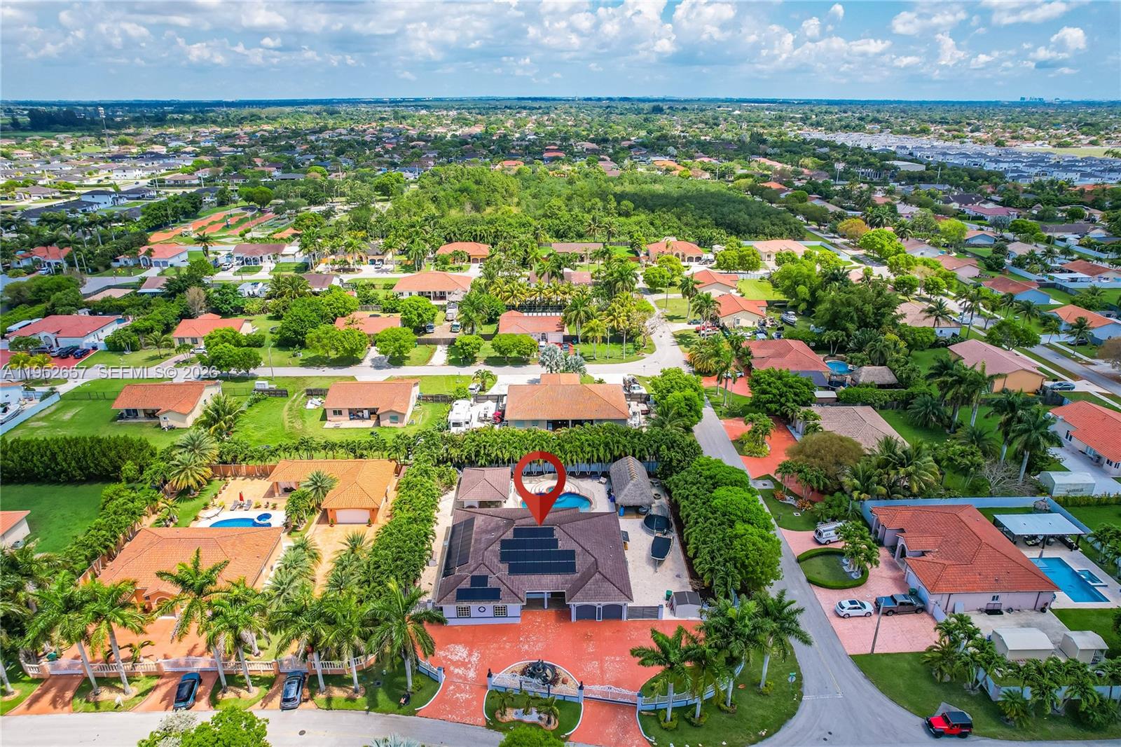 ESTATE MANSIONS - Residential