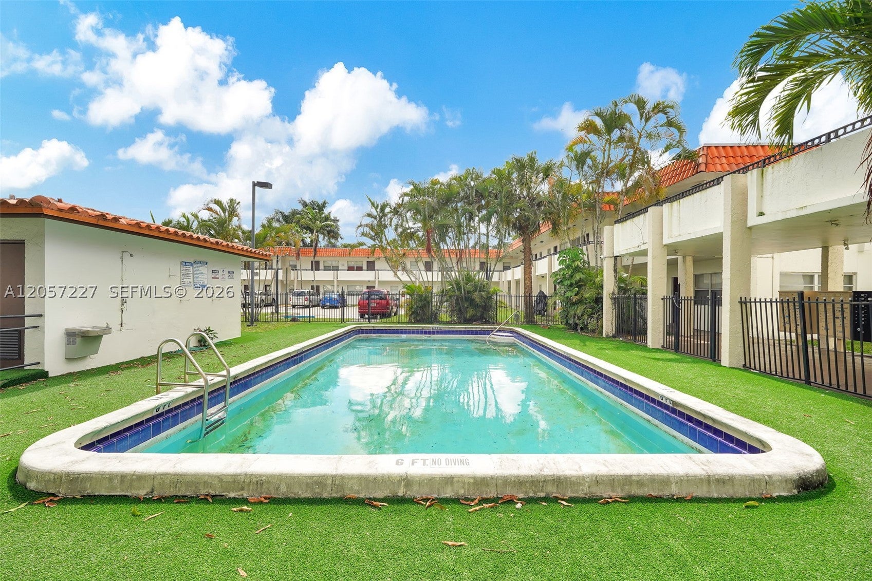 400 NW 65
