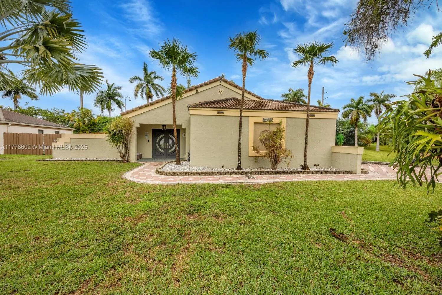 Miami, Florida 33187, United States, 3 Bedrooms Bedrooms, ,2 BathroomsBathrooms,Residential,Pending,106587