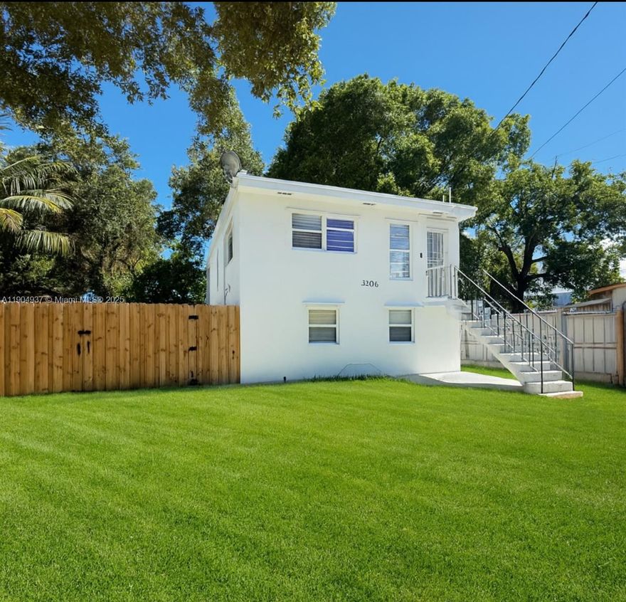 Investor Opportunity! Exceptional duplex for sale located just minutes from Miami International Airport and the heart of Hialeah! Unit 1: 3 Bedrooms / 2 Bathrooms Unit 2: 3 Bedrooms / 1 Bathroom.
Both units feature updated bathrooms and flooring throughout, stainless steel appliances, central A/C, and in-unit washers and dryers. The property includes two electric meters, one water meter, and ample parking for 8+ vehicles—all secured within a fully fenced lot, offering privacy and peace of mind.
Currently rented at $2,600 per unit, this property delivers strong income and excellent long-term potential.
Don’t miss out on this rare investment opportunity in a prime location!