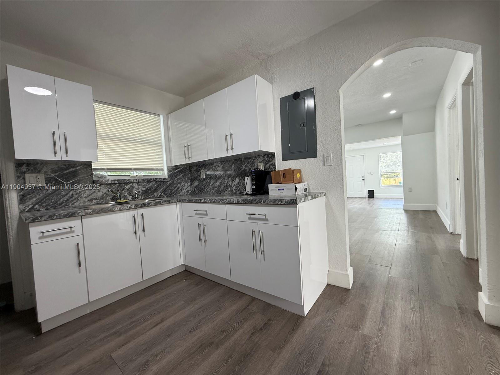 SEMINOLE LAWN - Residential Income