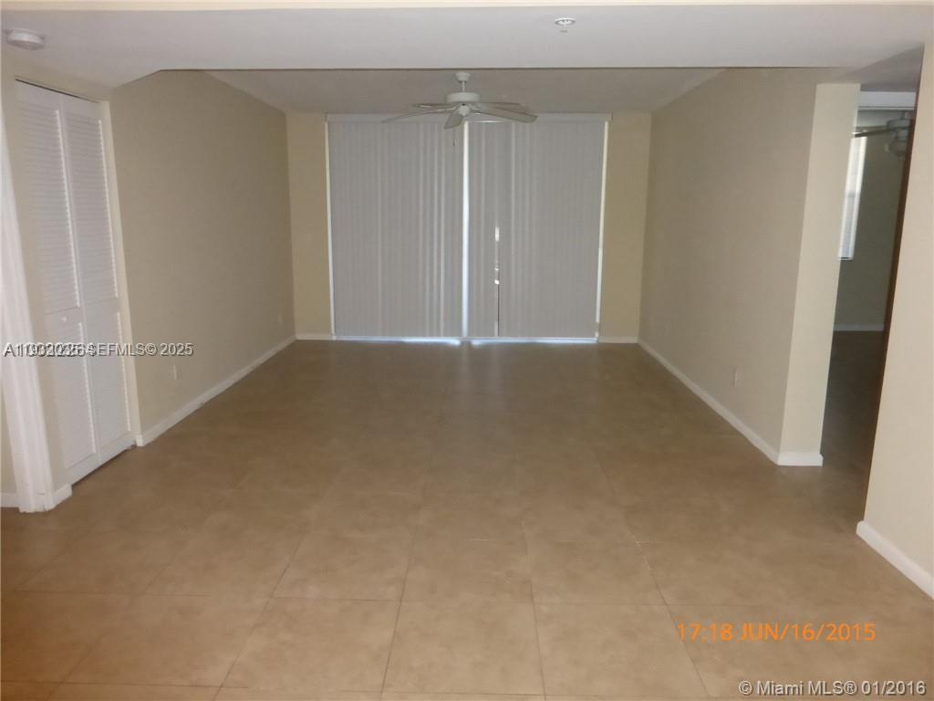 SHERIDAN BEACH CLUB NO 3 - Residential Lease