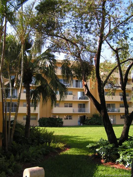 THE BEACH CLUB FONTAINEBL - Residential Lease