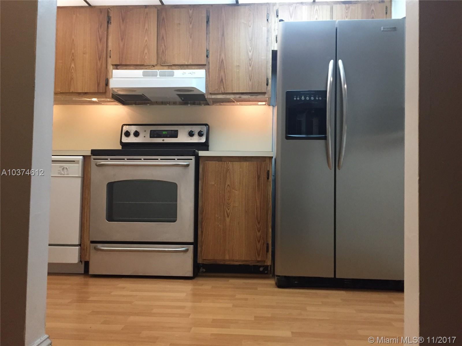 THE BEACH CLUB FONTAINEBL - Residential Lease