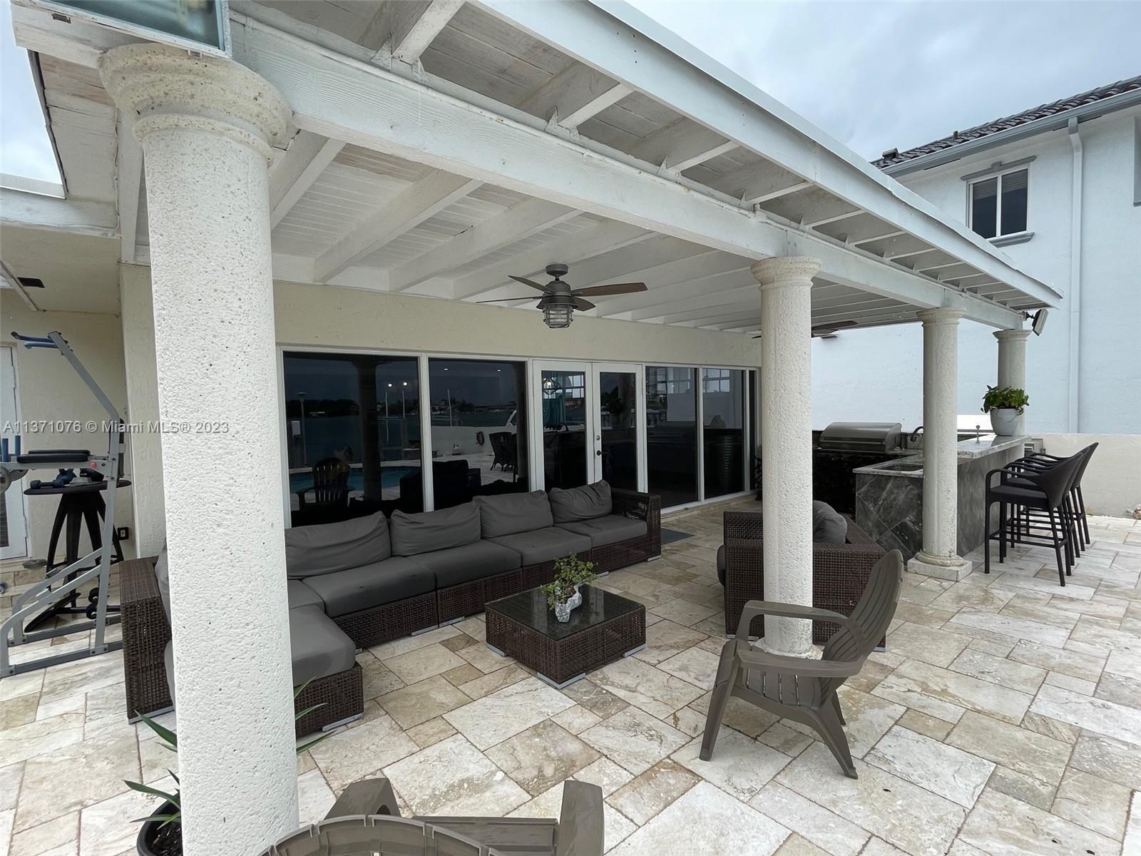 BISCAYNE BEACH-2ND ADDN - Residential