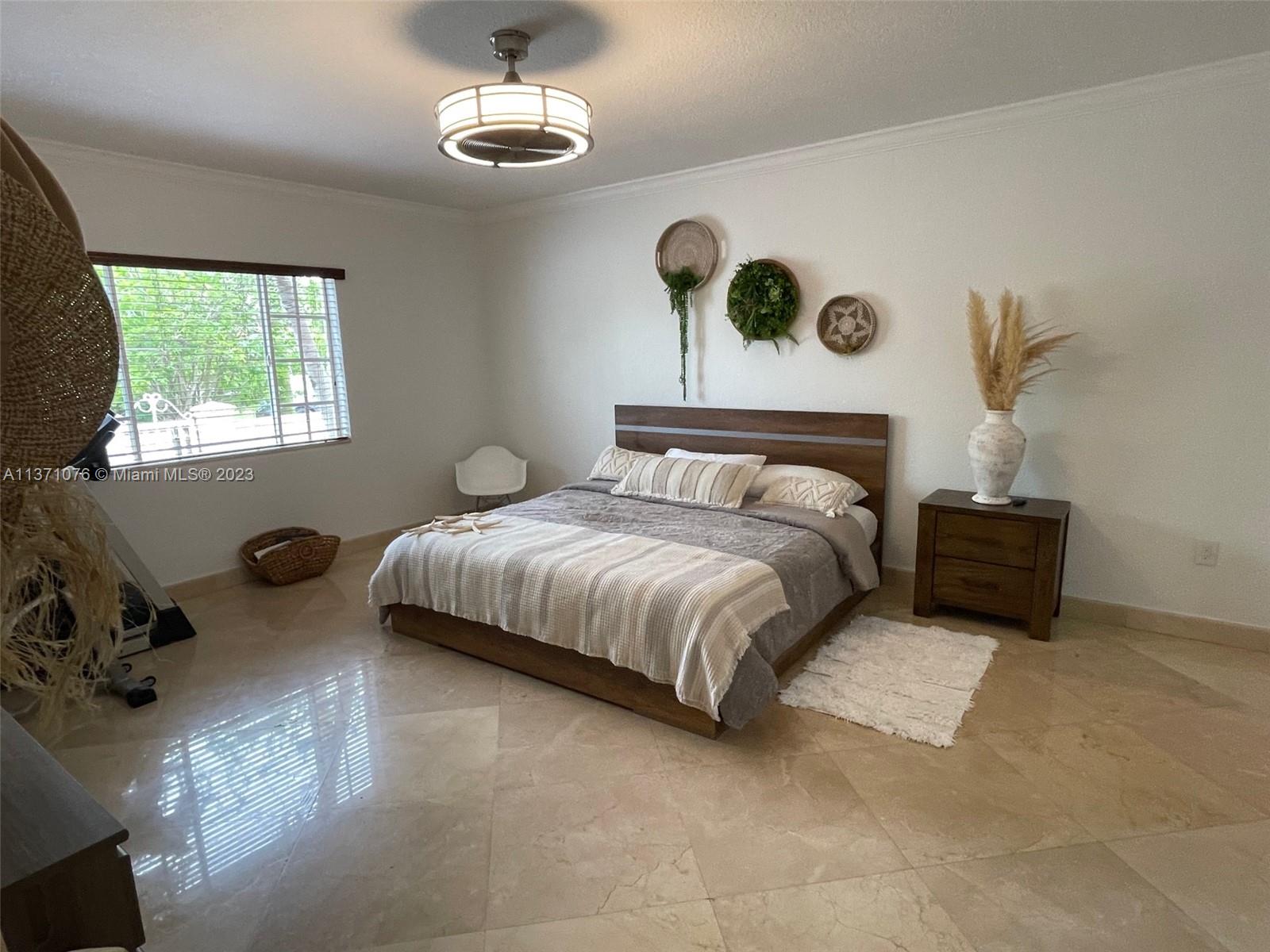 BISCAYNE BEACH-2ND ADDN - Residential