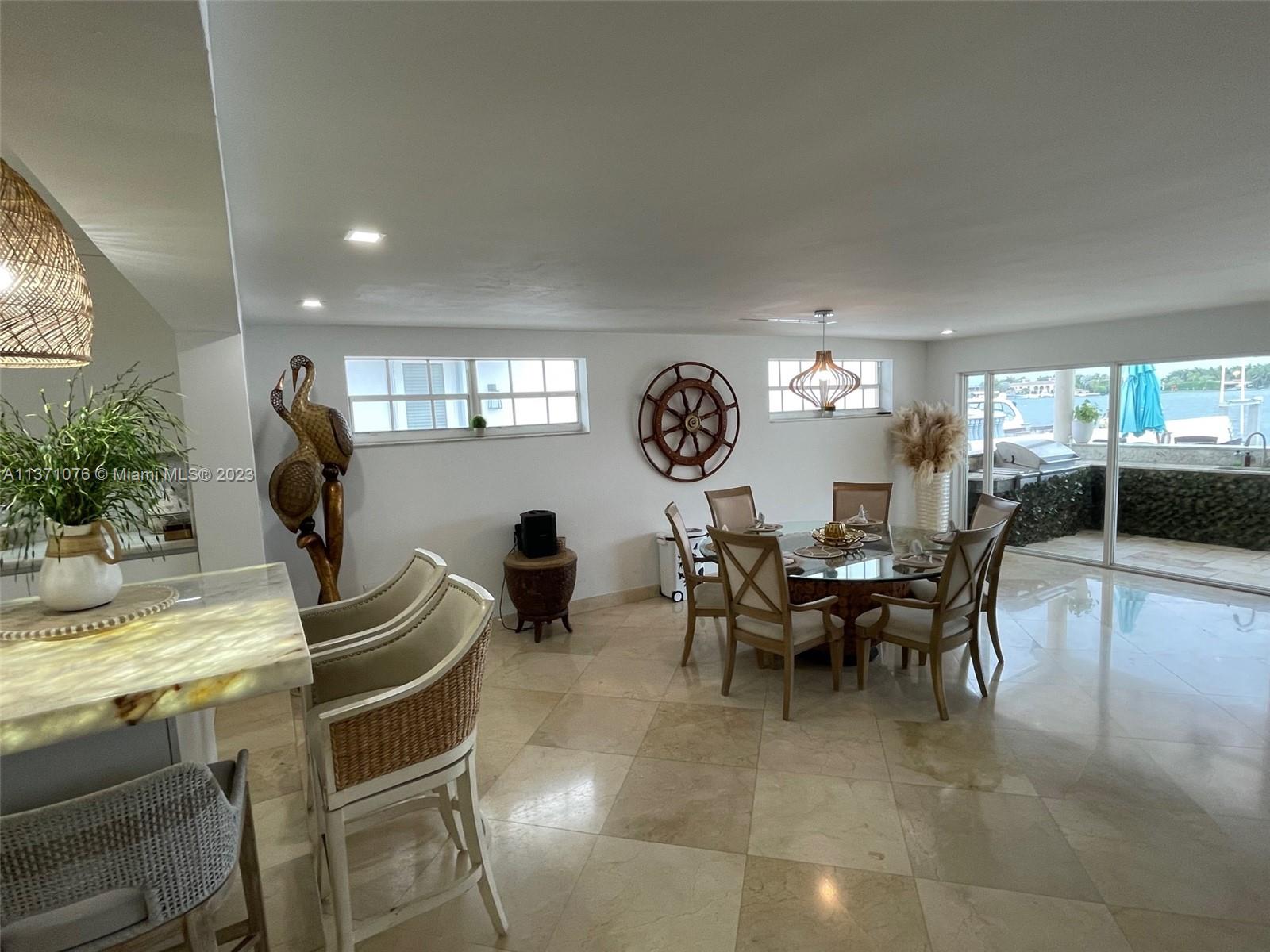 BISCAYNE BEACH-2ND ADDN - Residential