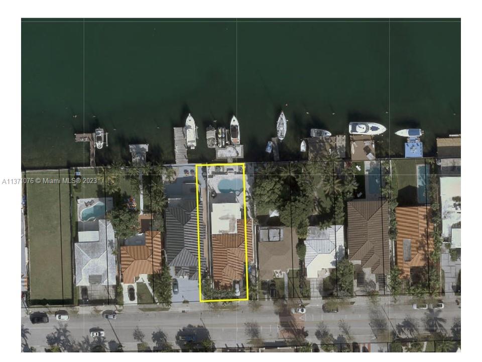 BISCAYNE BEACH-2ND ADDN - Residential