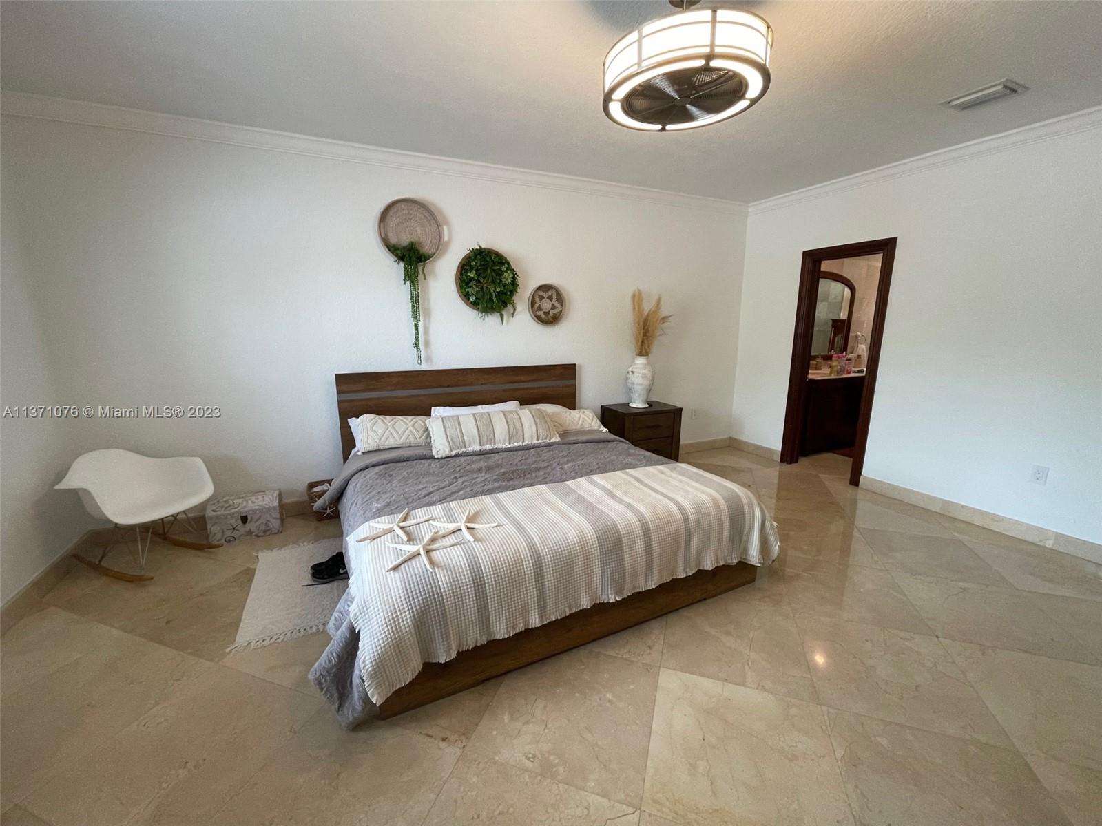 BISCAYNE BEACH-2ND ADDN - Residential