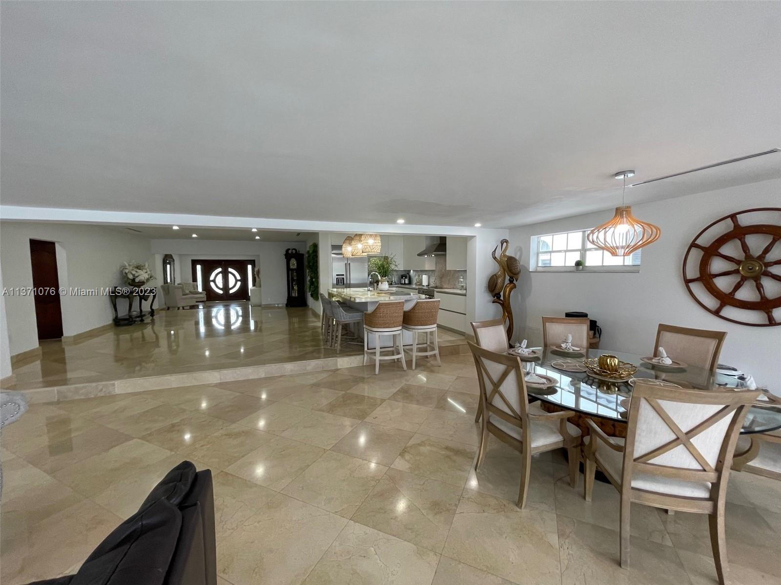 BISCAYNE BEACH-2ND ADDN - Residential