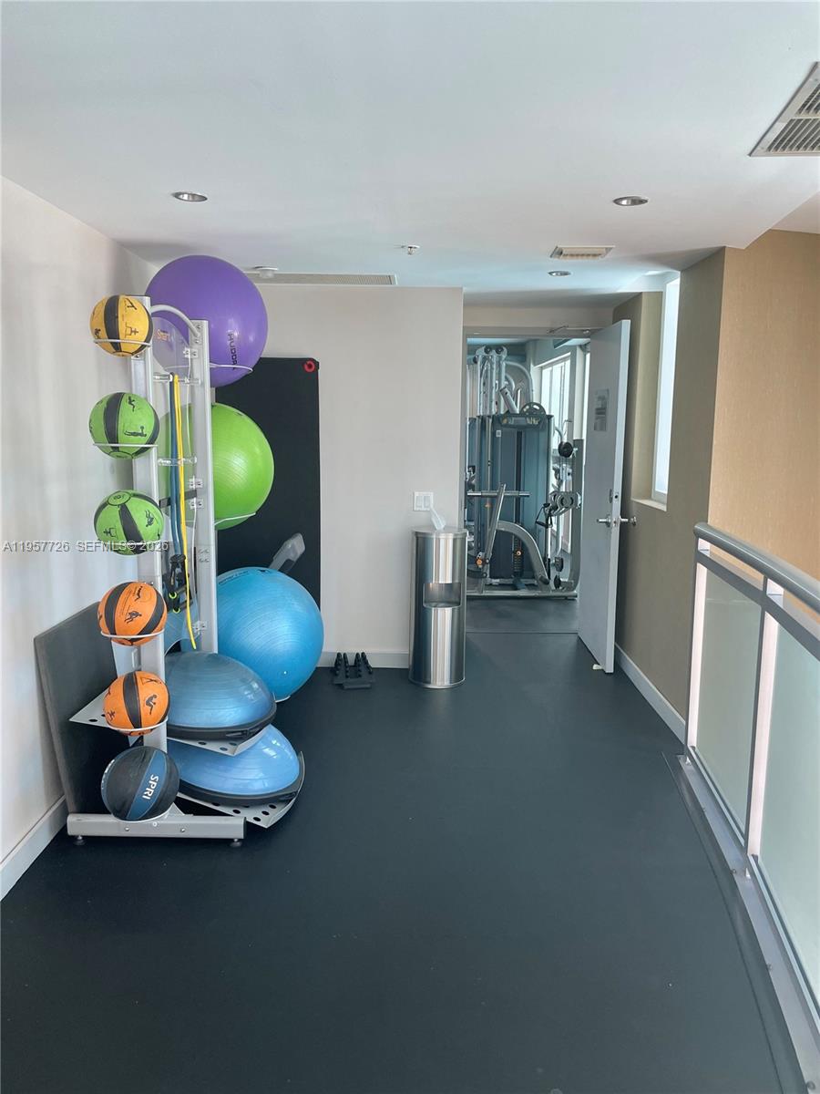 INFINITY AT BRICKELL COND - Residential Lease