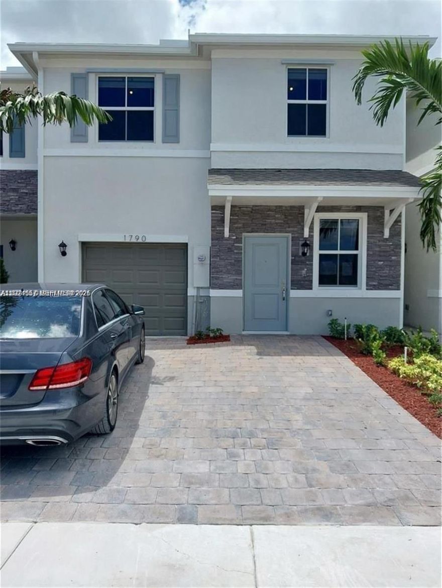 Beautiful new construction 4 bedroom, 2.5 bath home in the heart of Homestead! This property offers modern finishes, spacious living areas, and a functional layout perfect for families. Enjoy a bright open kitchen, stainless steel appliances, and a large backyard ideal for relaxing or entertaining. Conveniently located near shopping, schools, and major highways.
Section 8 welcomed.
Available for immediate move-in!