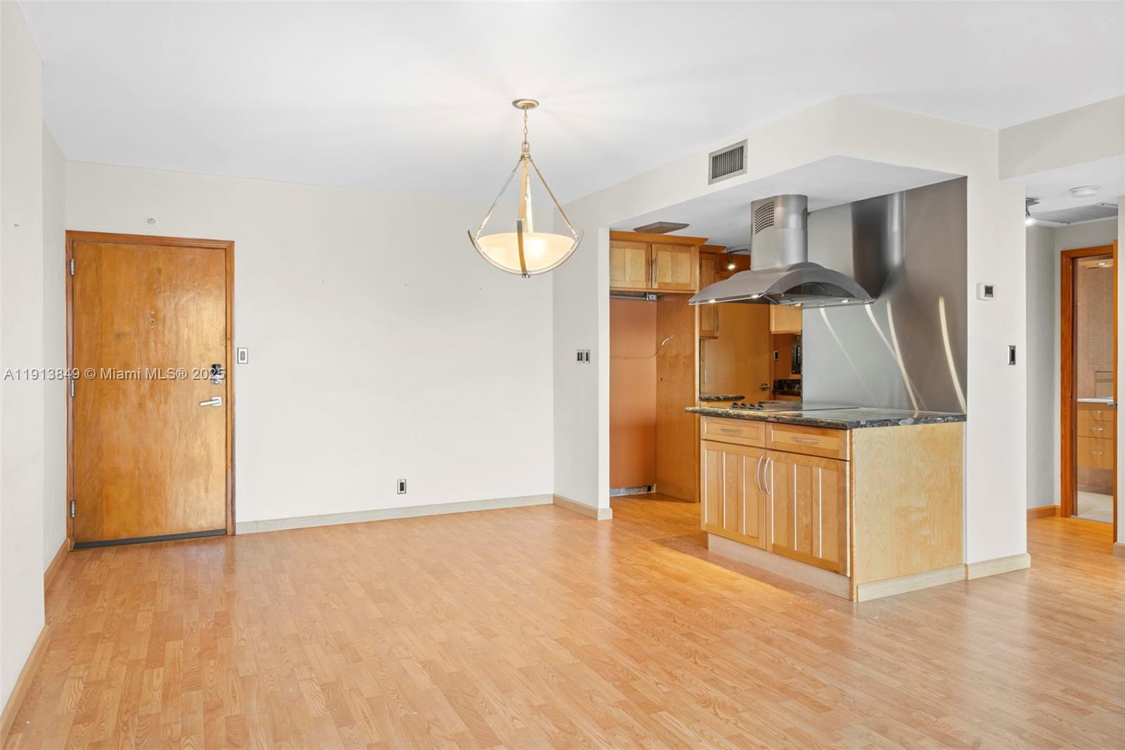 BAY PARK TOWERS CONDO - Residential Lease